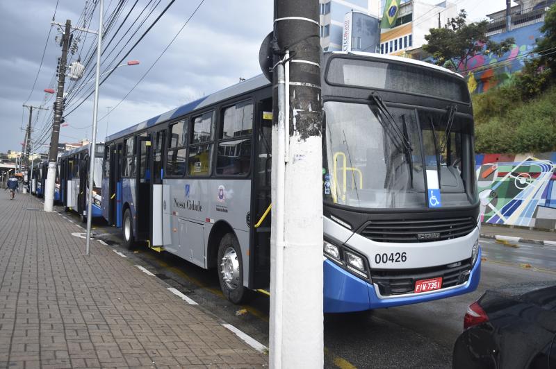 Franco da Rocha recebe cinco novos ônibus para compor a frota de transporte público Franco da Rocha recebe cinco novos ônibus para compor a frota de transporte público