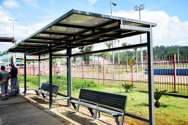 Prefeitura de Franco da Rocha substituiu e instalou abrigos em cerca de 20 pontos de ônibus Prefeitura de Franco da Rocha substituiu e instalou abrigos em cerca de 20 pontos de ônibus