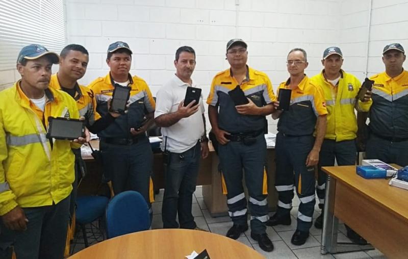 Agentes de trânsito passam a operar com sistema eletrônico de fiscalização Agentes de trânsito passam a operar com sistema eletrônico de fiscalização